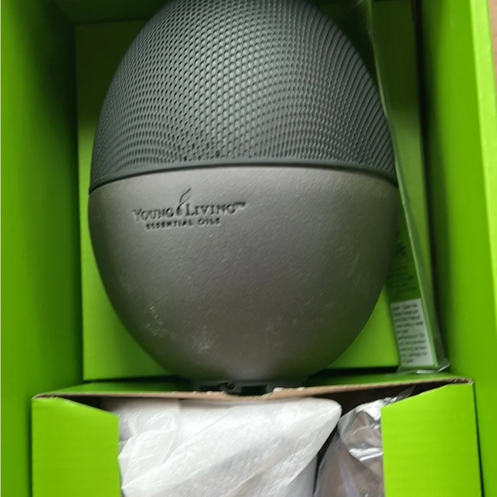 Young Living Rainstone Diffuser Open Box NEW - Picture 2 of 6